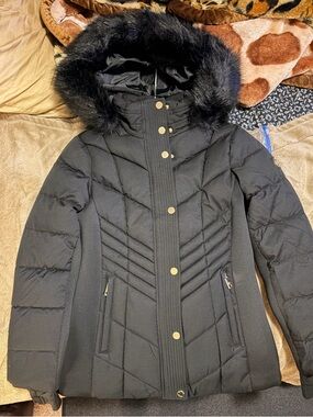 Michael Kors Women”s Black Quilted Winter Coat with Faux-Fur Trim